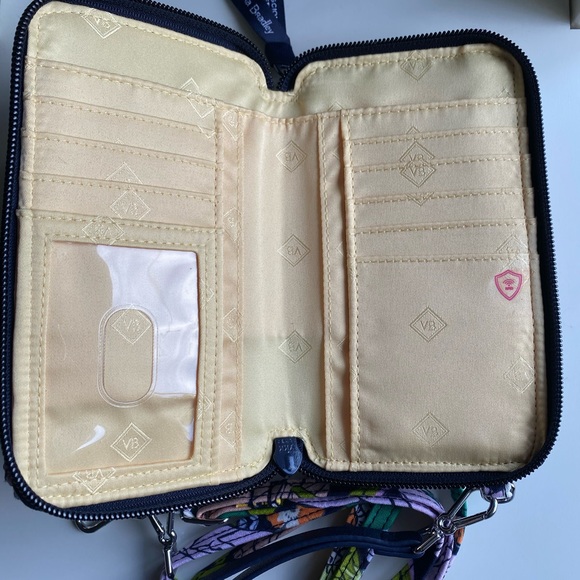 Vera bradley RFID All in One Crossbody Bag - Picture 3 of 3
